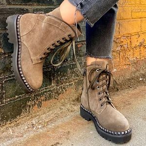 Vince Camuto NWT combat boot sz 9